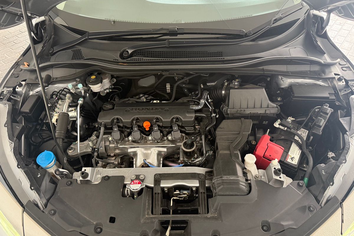 2019 Honda HR-V +LUXE