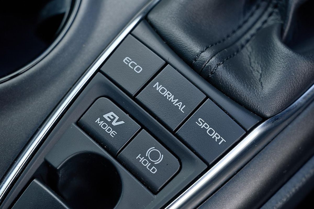 2021 Toyota Camry Ascent AXVH70R
