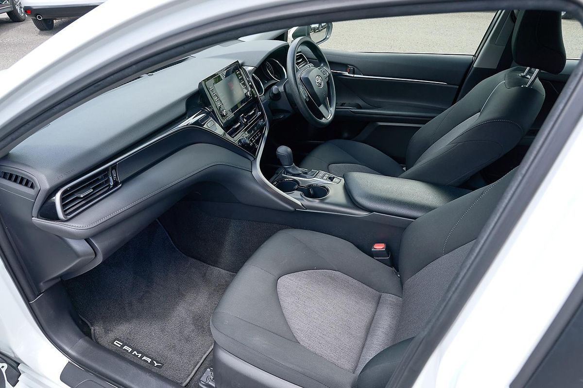 2021 Toyota Camry Ascent AXVH70R