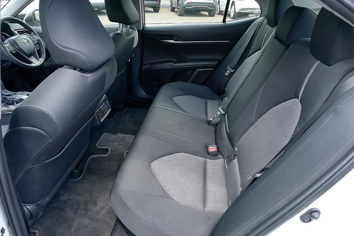 2021 Toyota Camry Ascent AXVH70R
