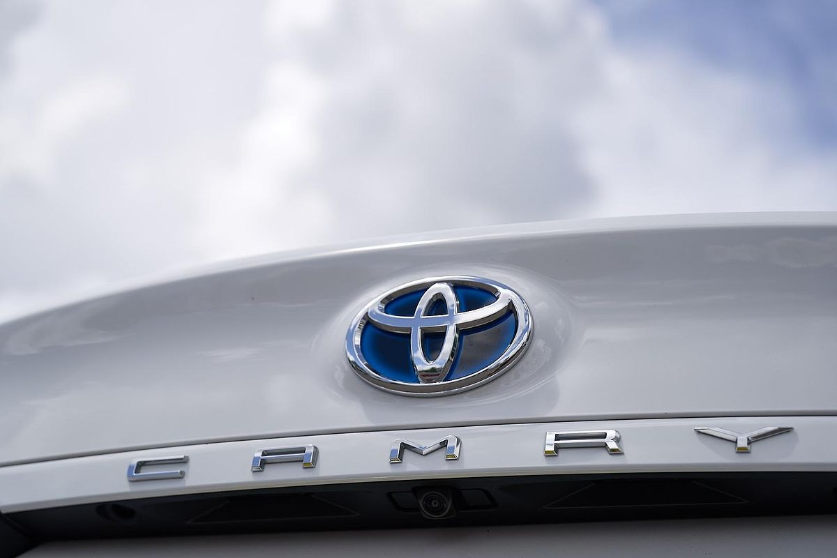 2021 Toyota Camry Ascent AXVH70R
