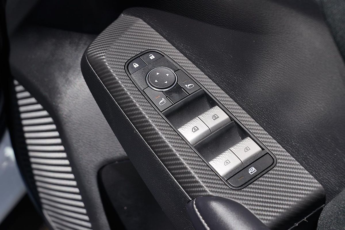 2024 Mitsubishi Outlander ES ZM