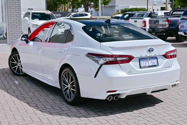 2024 Toyota Camry SL AXVH70R