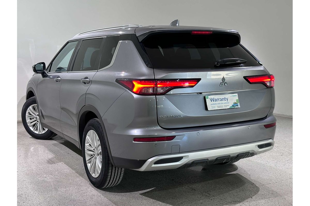 2022 Mitsubishi Outlander LS ZM