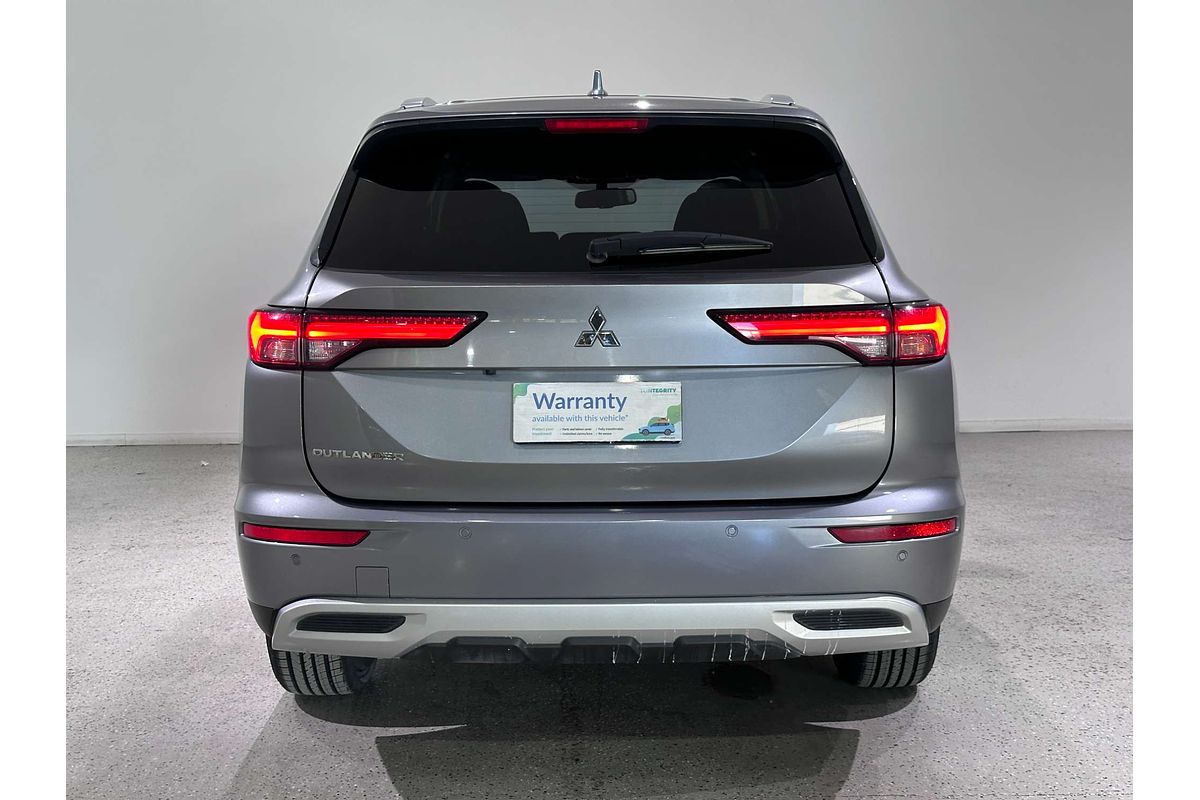 2022 Mitsubishi Outlander LS ZM