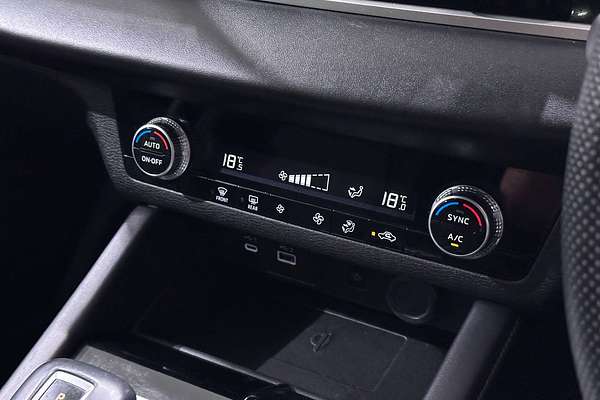 2022 Mitsubishi Outlander LS ZM