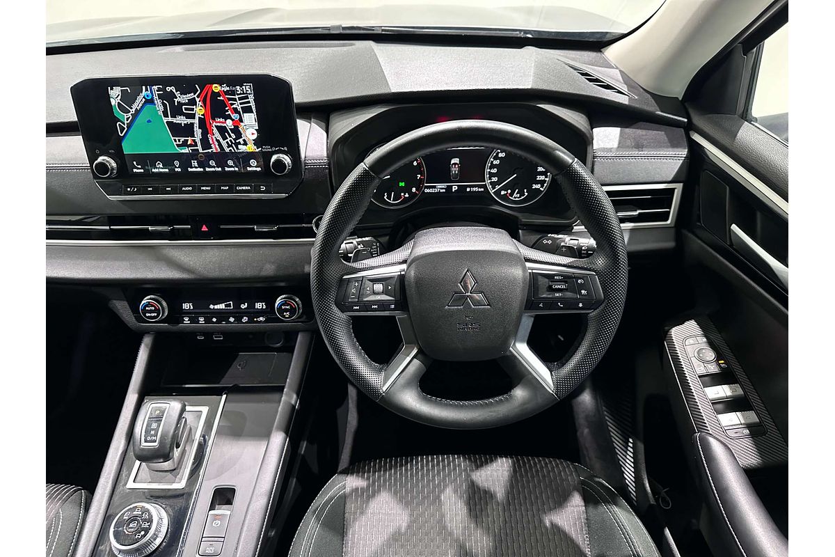 2022 Mitsubishi Outlander LS ZM