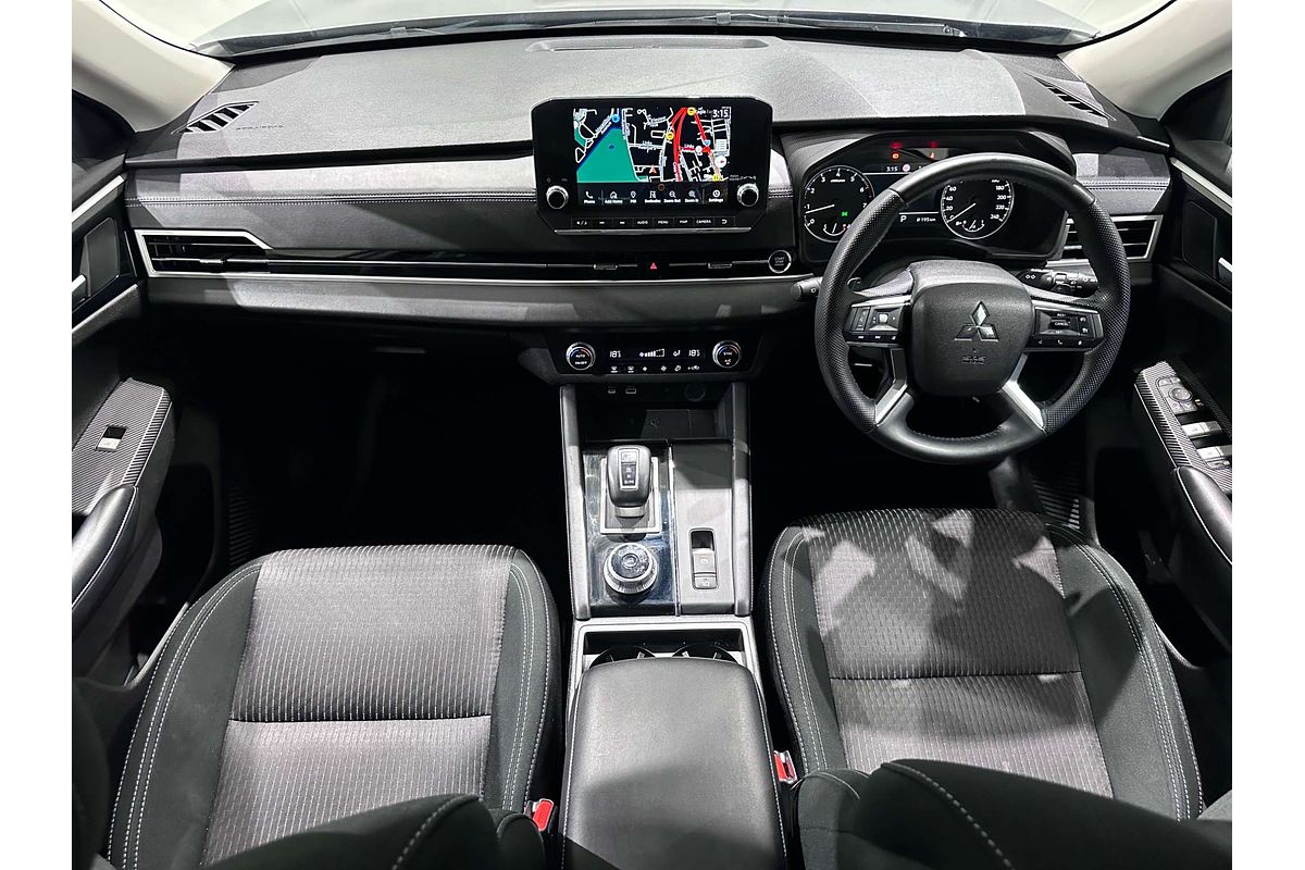2022 Mitsubishi Outlander LS ZM