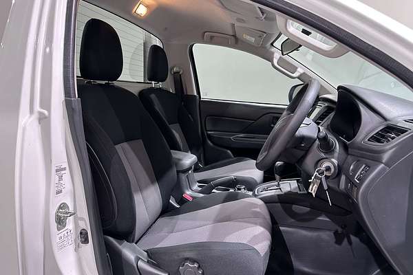 2021 Mitsubishi Triton GLX MR 4X4