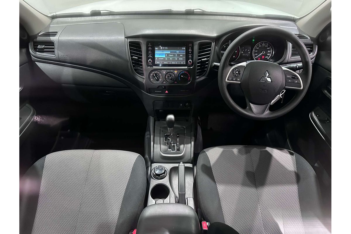 2021 Mitsubishi Triton GLX MR 4X4