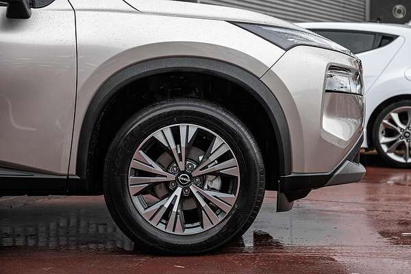 2024 Nissan X-TRAIL ST-L T33