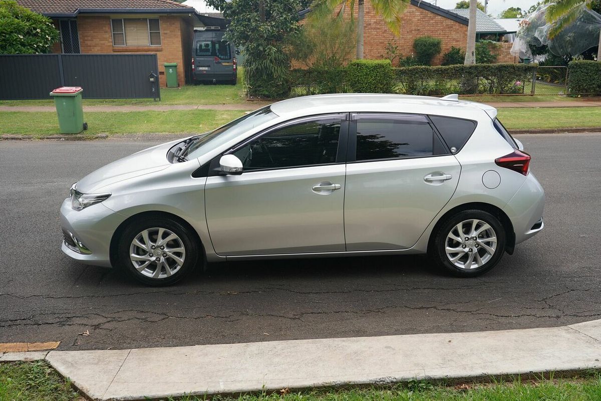 2015 Toyota Corolla Ascent Sport ZRE182R