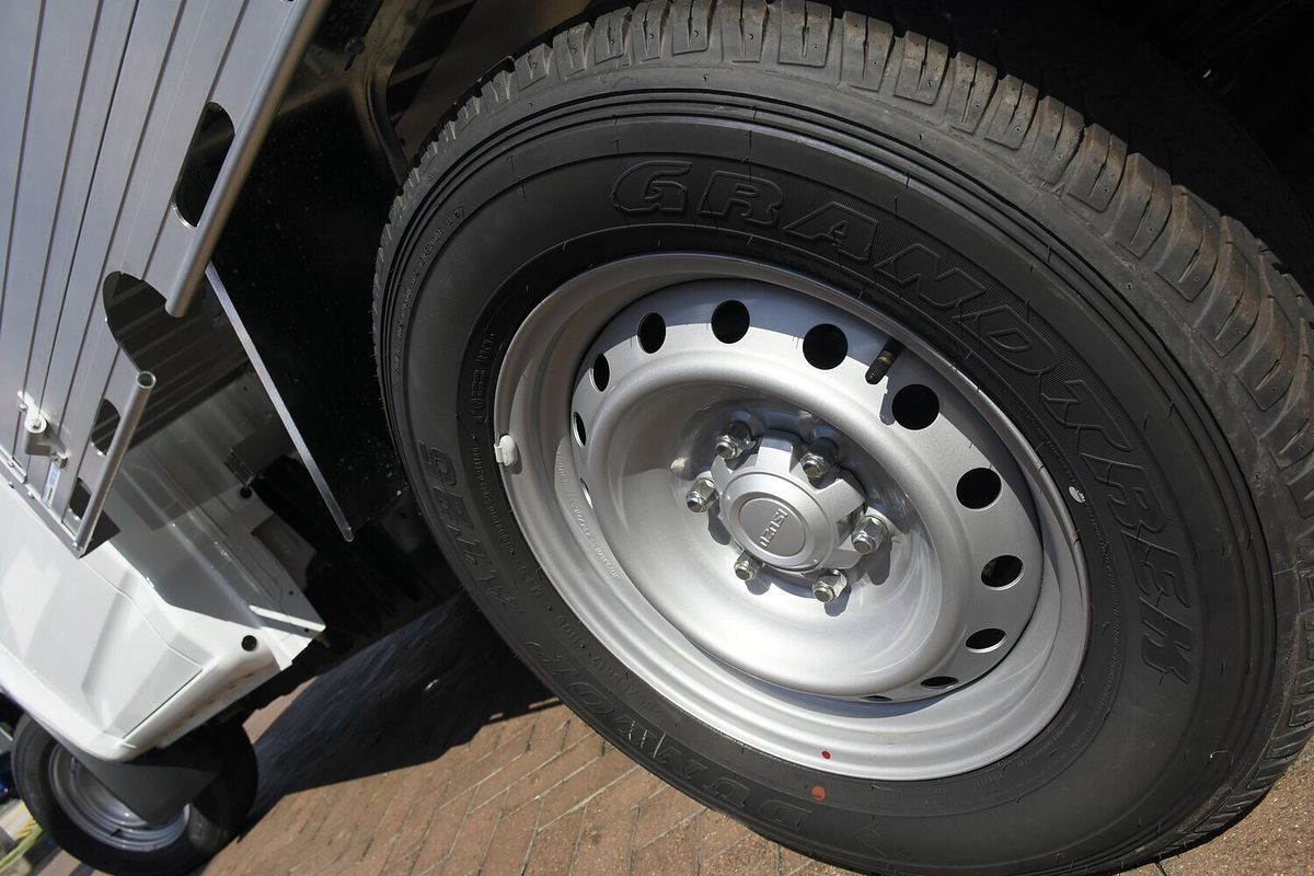 2024 Isuzu D-MAX SX High Ride Rear Wheel Drive