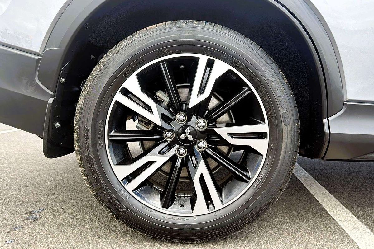 2022 Mitsubishi Eclipse Cross ES YB