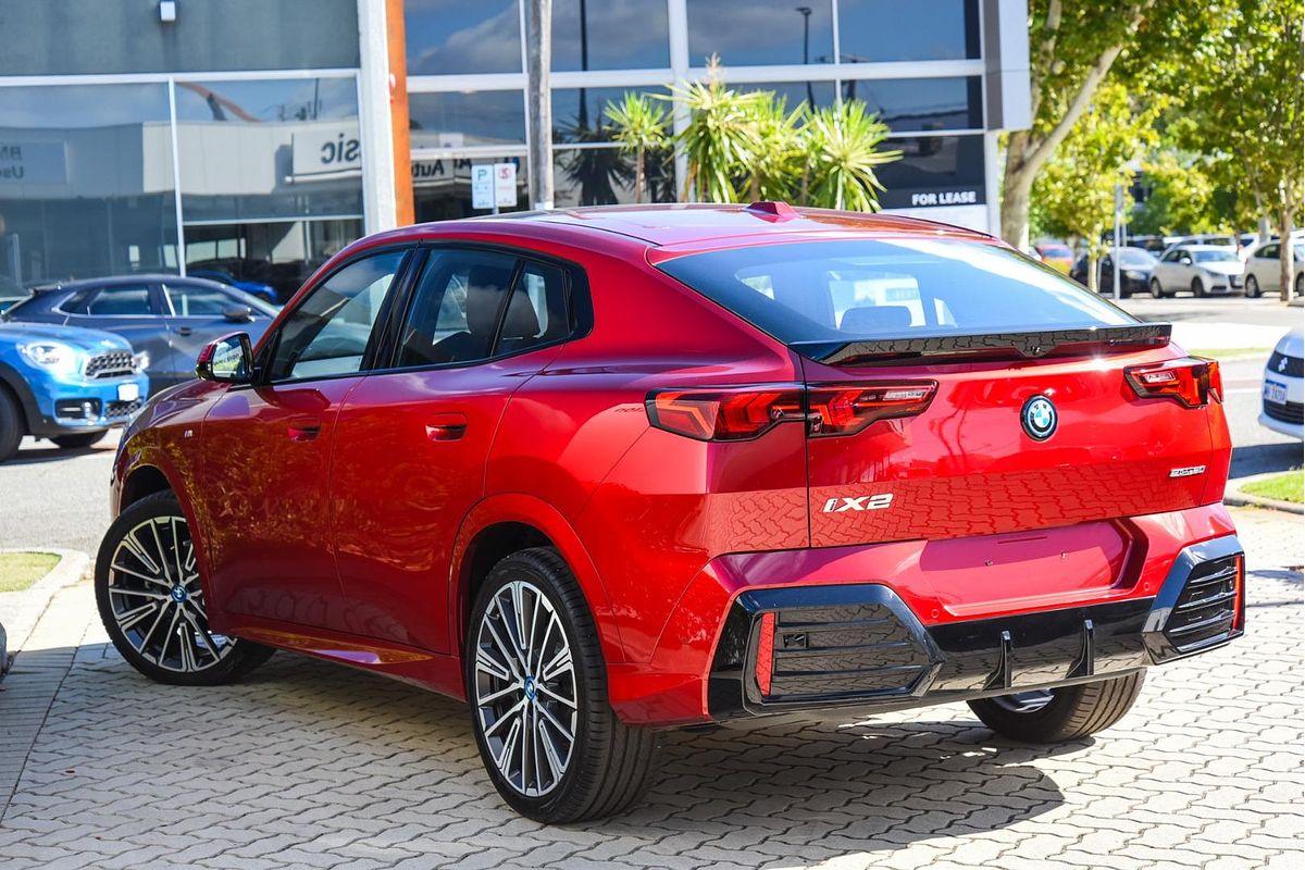 2024 BMW iX2 eDrive20 M Sport U10