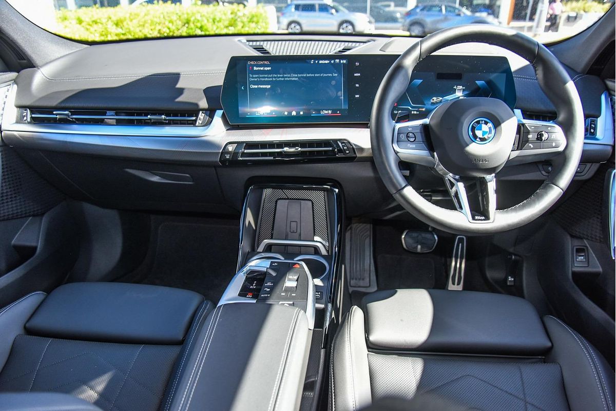 2024 BMW iX2 xDrive30 M Sport U10