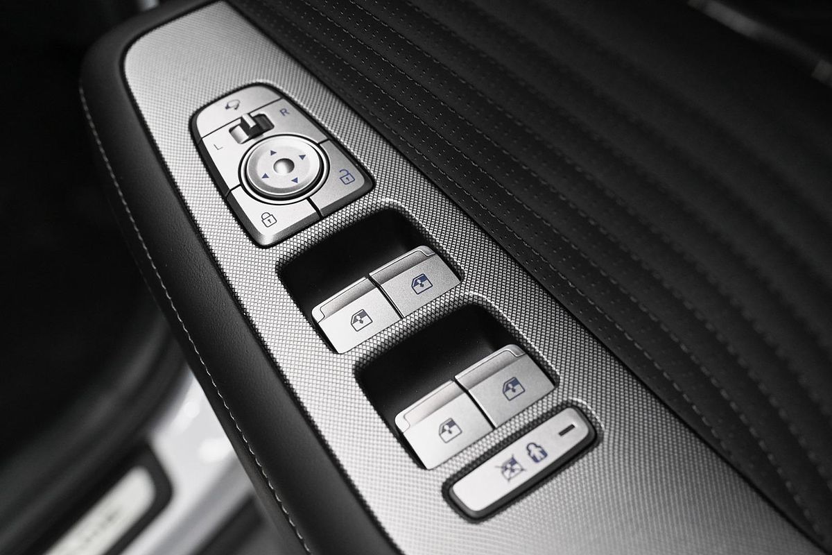 2024 Hyundai Palisade Calligraphy Black Ink LX2.V5