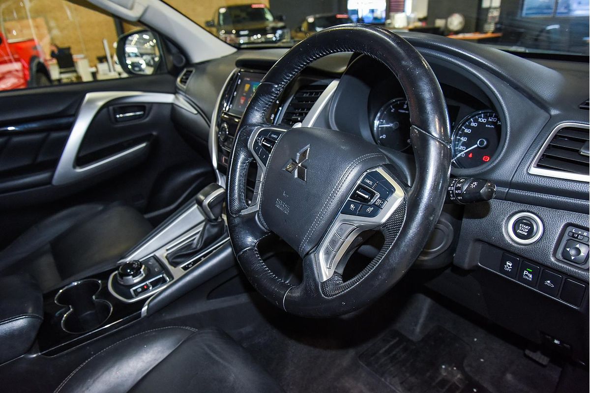 2016 Mitsubishi Pajero Sport GLS QE
