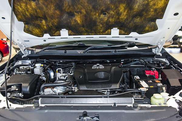 2016 Mitsubishi Pajero Sport GLS QE