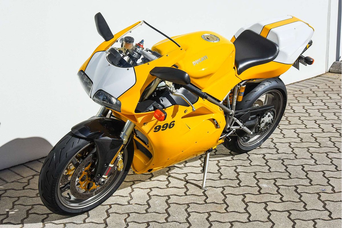 2000 Ducati 996 Superbike