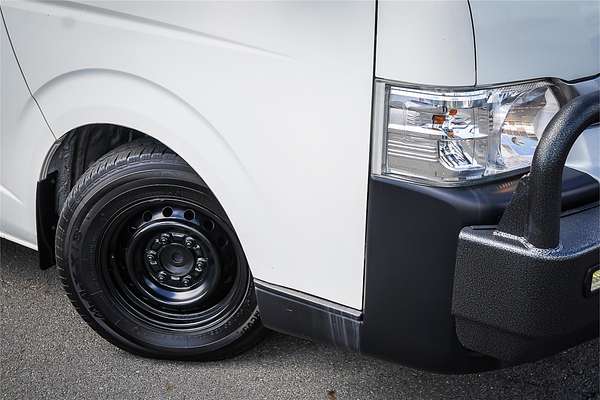 2018 Toyota Hiace Commuter KDH223R
