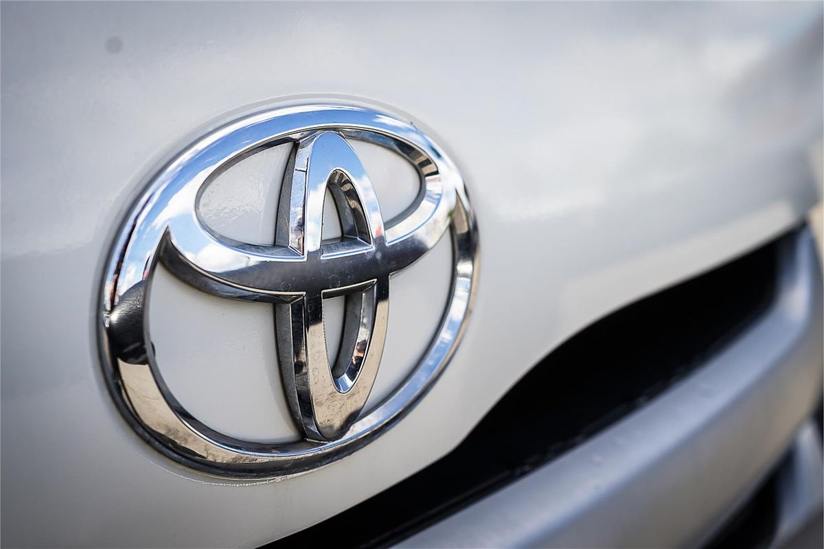2018 Toyota Hiace Commuter KDH223R