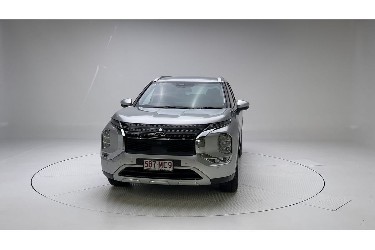 2023 Mitsubishi Outlander LS ZM