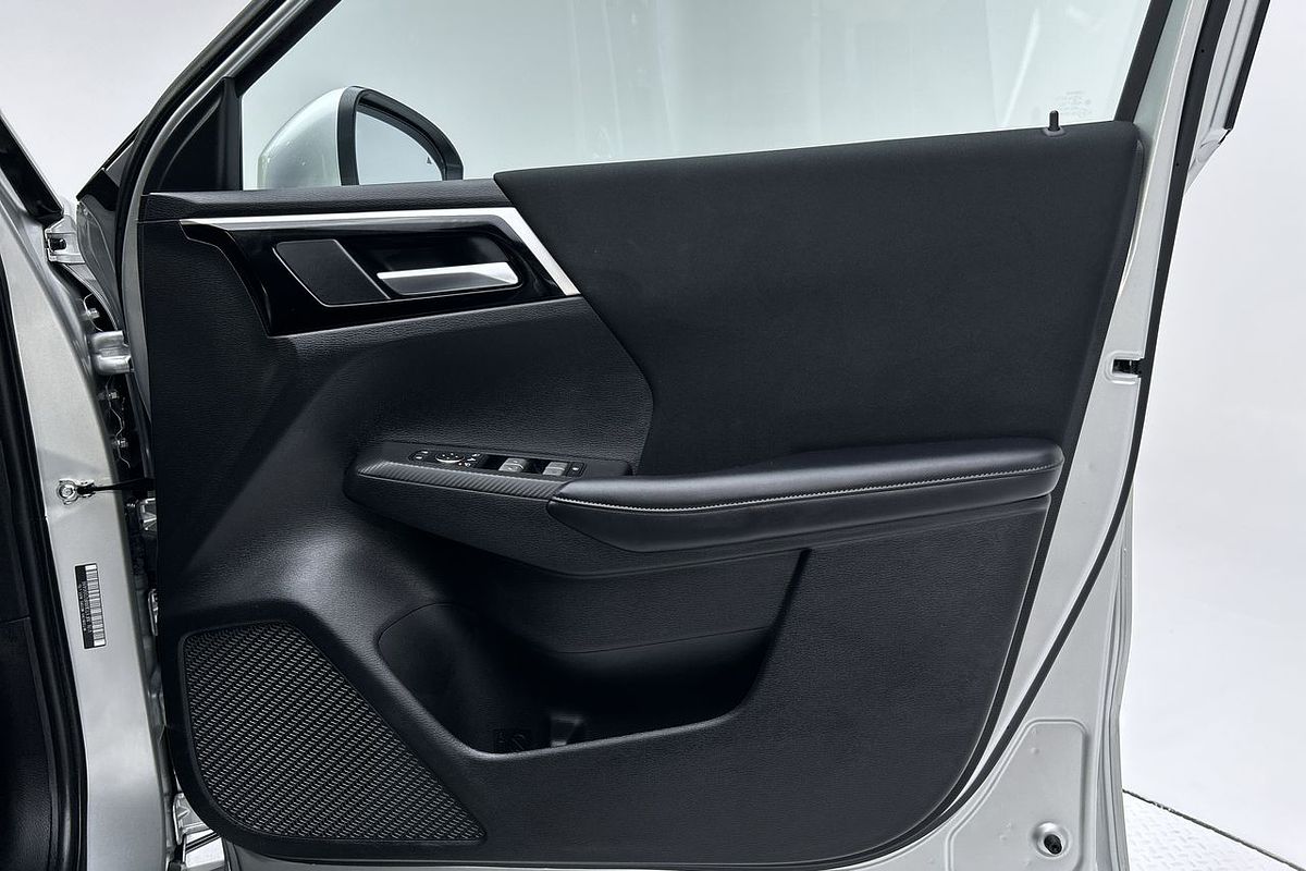 2023 Mitsubishi Outlander LS ZM