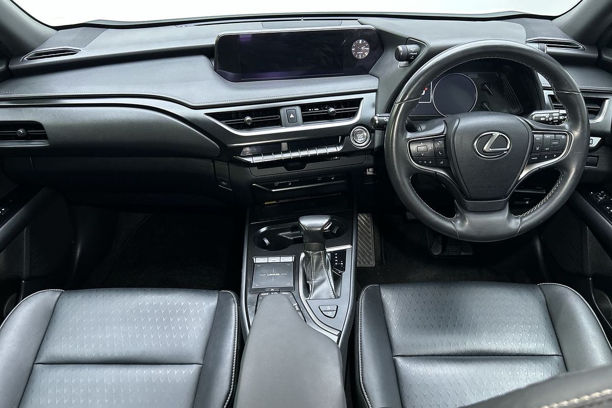 2019 Lexus UX UX200 Luxury MZAA10R