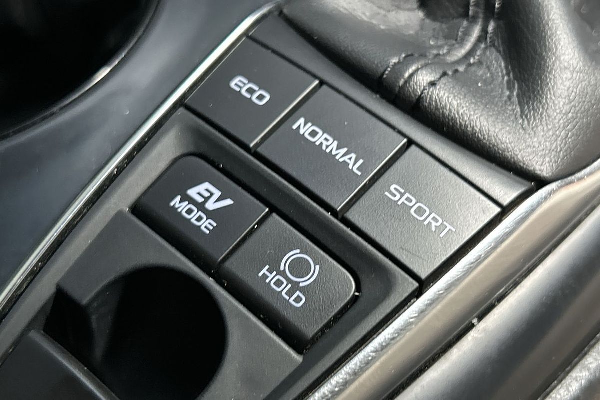 2021 Toyota Camry Ascent AXVH70R