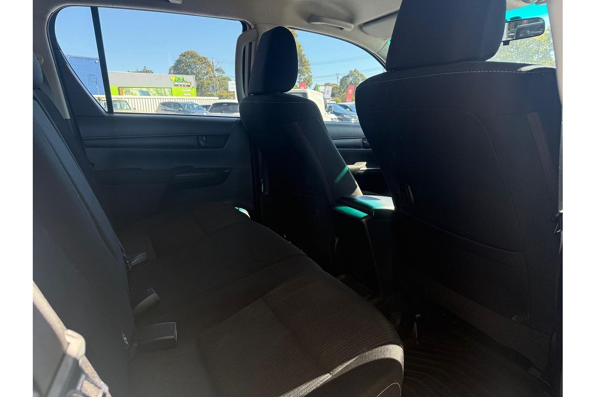 2021 Toyota Hilux SR GUN126R 4X4
