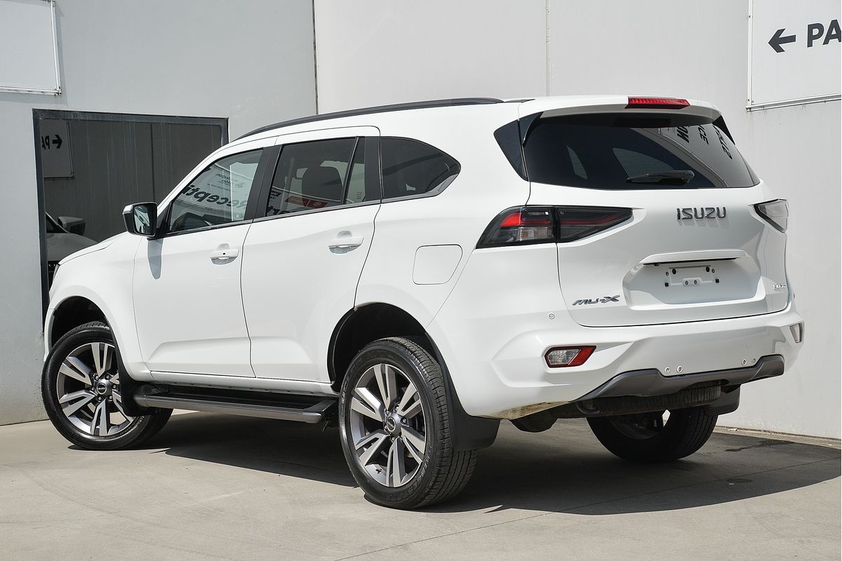 2023 Isuzu MU-X LS-T