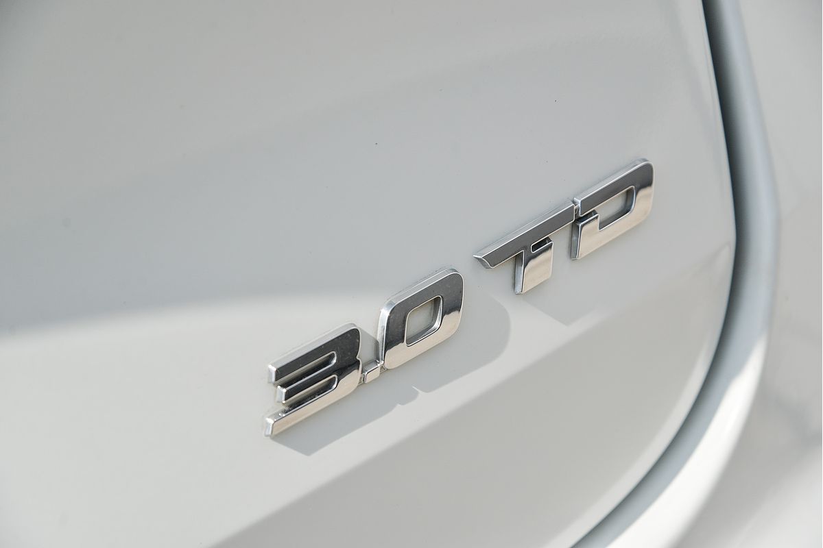 2023 Isuzu MU-X LS-T