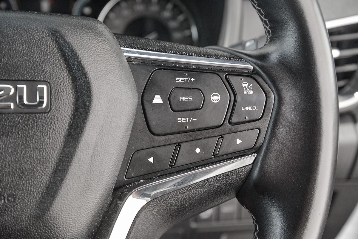 2023 Isuzu MU-X LS-T