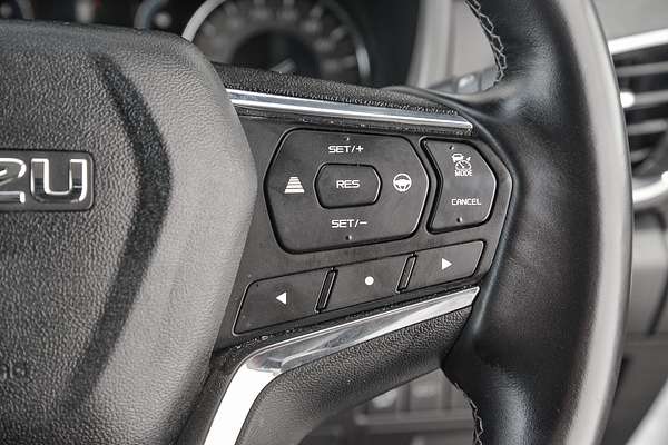 2023 Isuzu MU-X LS-T