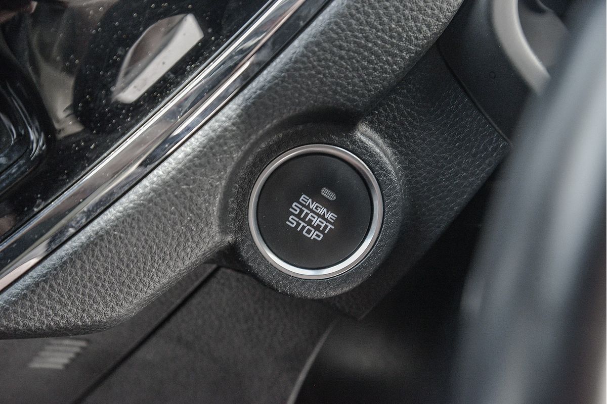 2023 Isuzu MU-X LS-T