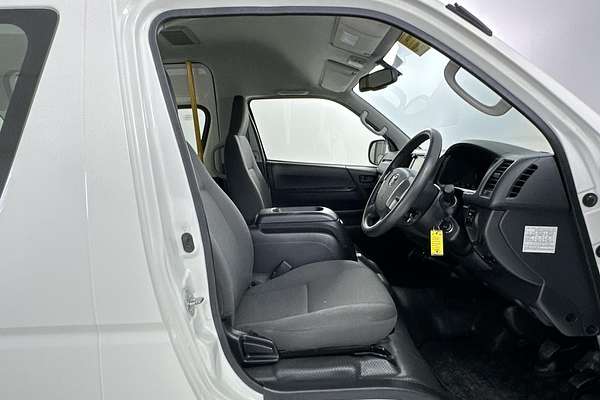 2017 Toyota Hiace Commuter KDH223R