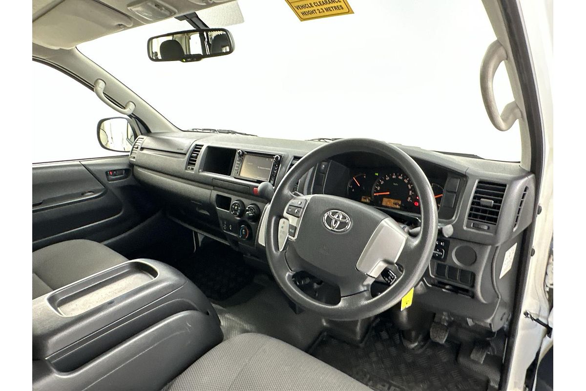2017 Toyota Hiace Commuter KDH223R