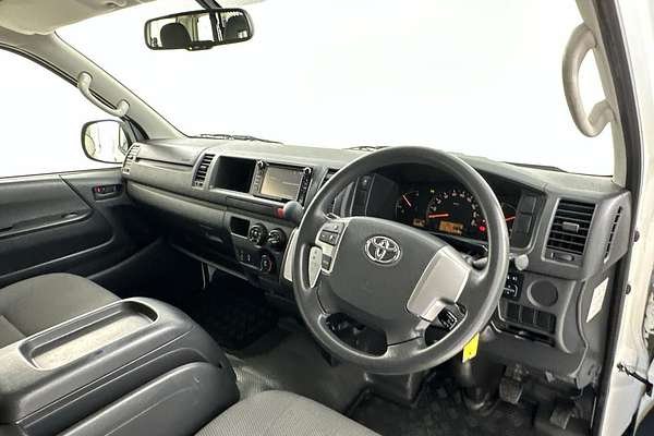 2017 Toyota Hiace Commuter KDH223R