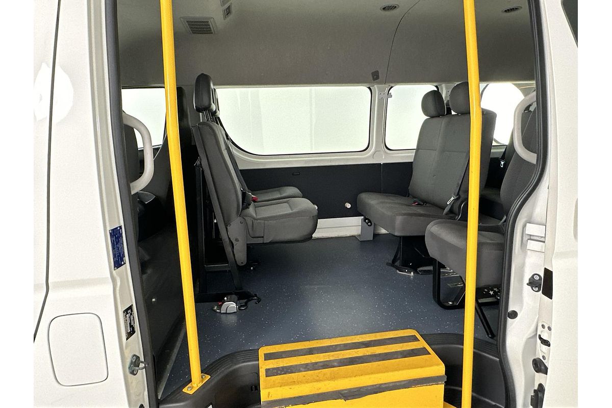2017 Toyota Hiace Commuter KDH223R