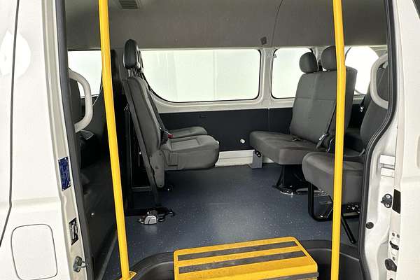 2017 Toyota Hiace Commuter KDH223R