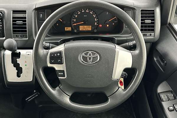 2017 Toyota Hiace Commuter KDH223R