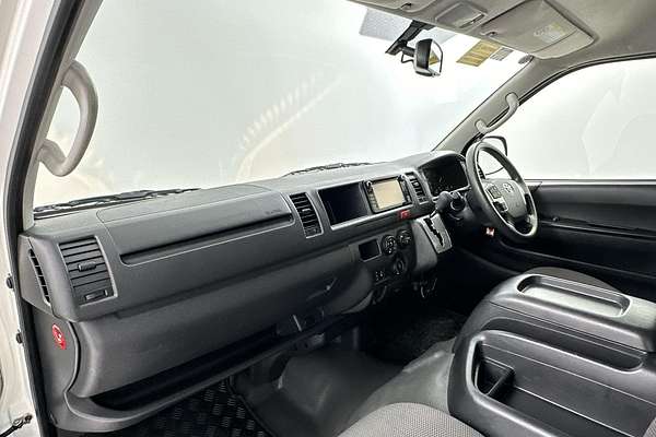 2017 Toyota Hiace Commuter KDH223R