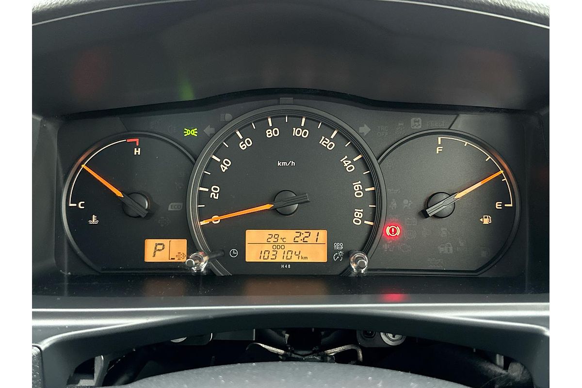2017 Toyota Hiace Commuter KDH223R