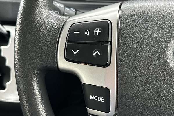 2017 Toyota Hiace Commuter KDH223R