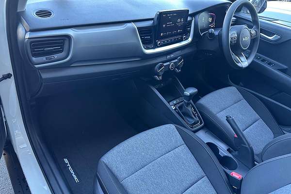 2024 Kia Stonic S YB