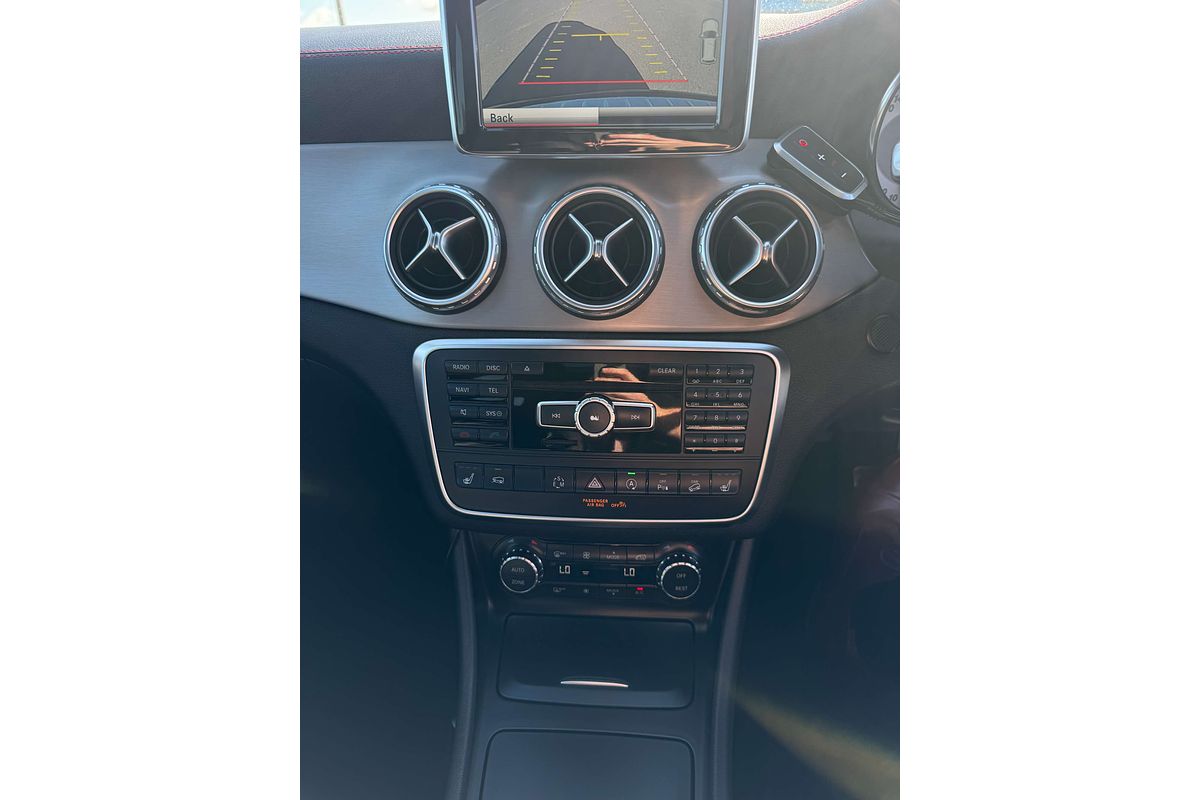 2015 Mercedes-Benz GLA-Class GLA250 X156