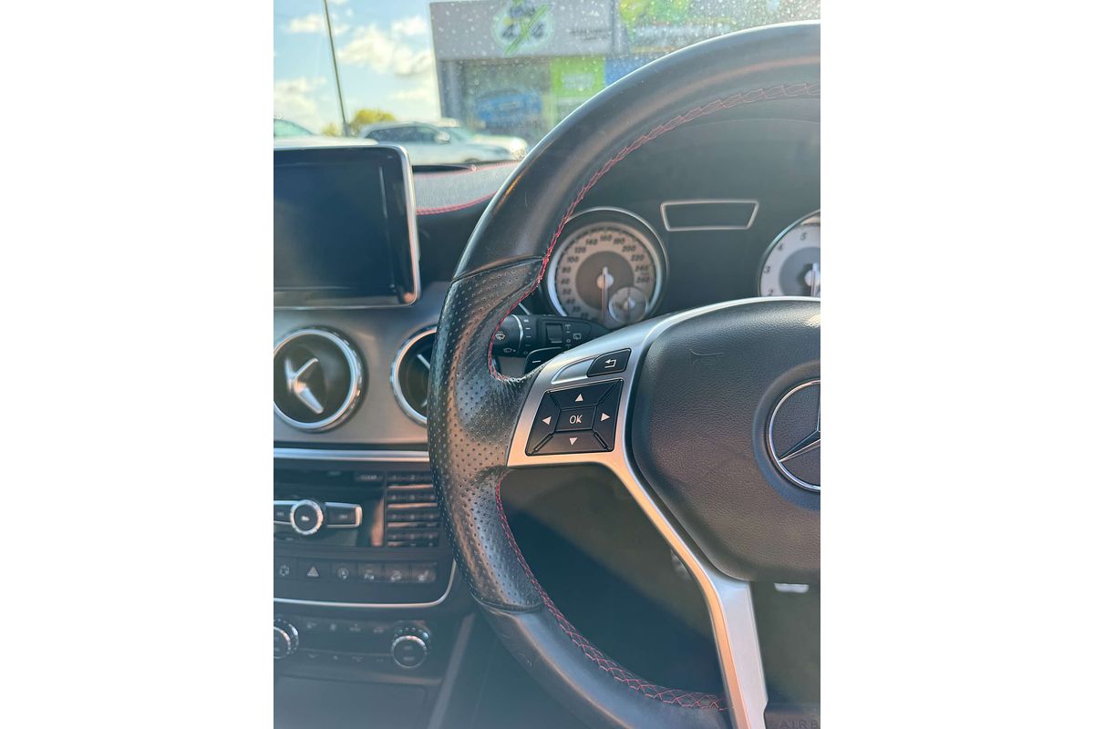 2015 Mercedes-Benz GLA-Class GLA250 X156