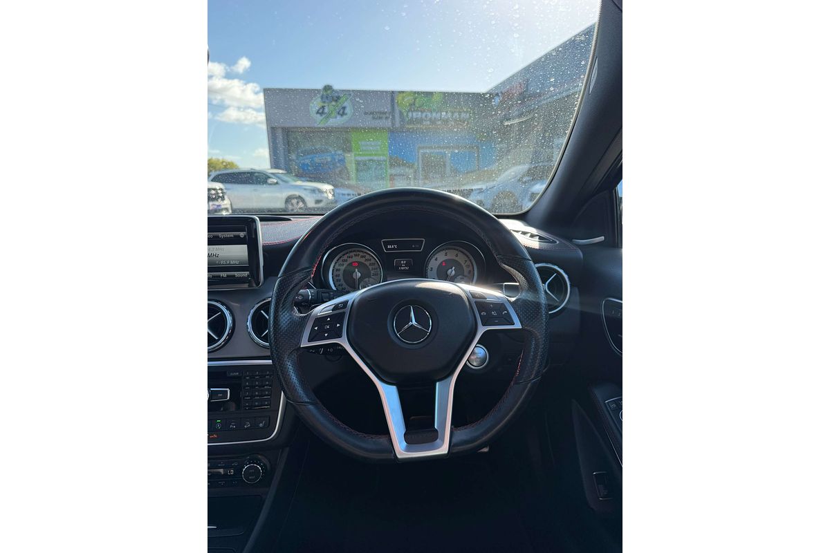2015 Mercedes-Benz GLA-Class GLA250 X156
