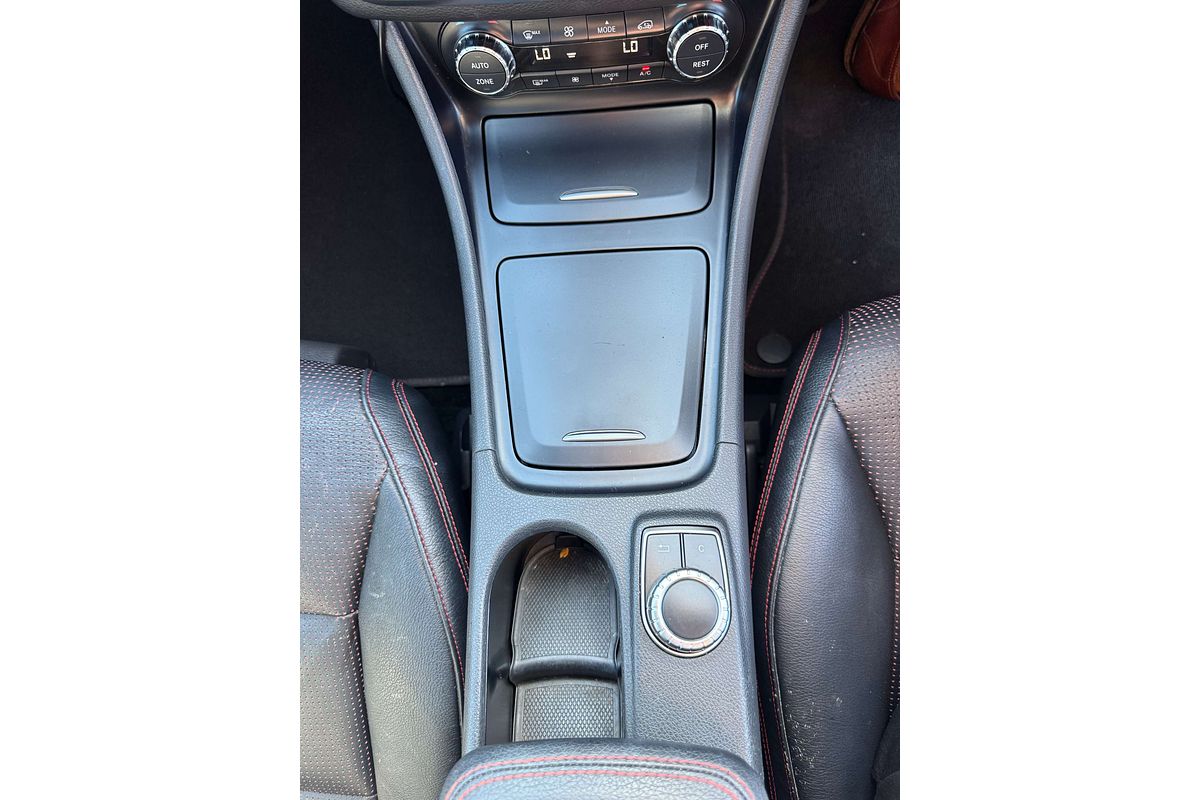 2015 Mercedes-Benz GLA-Class GLA250 X156